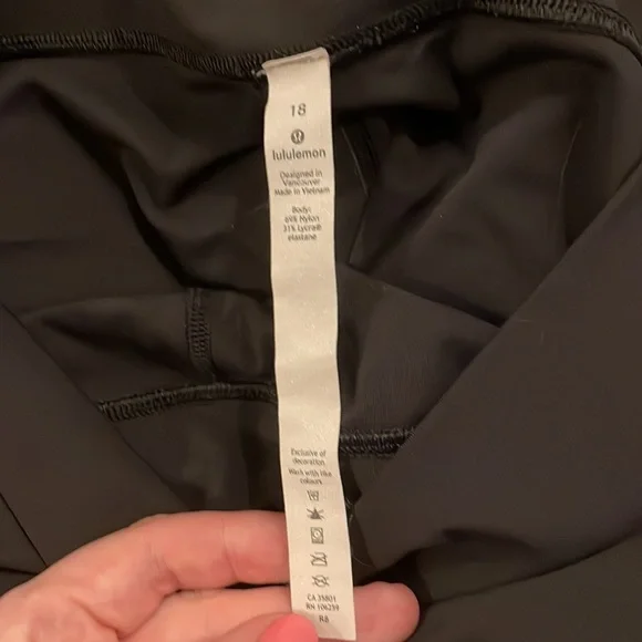 lululemon athletica Black WUNDER UNDER HIGH-RISE TIGHT 28 *FULL-ON LUXTREME - Picture 2 of 3